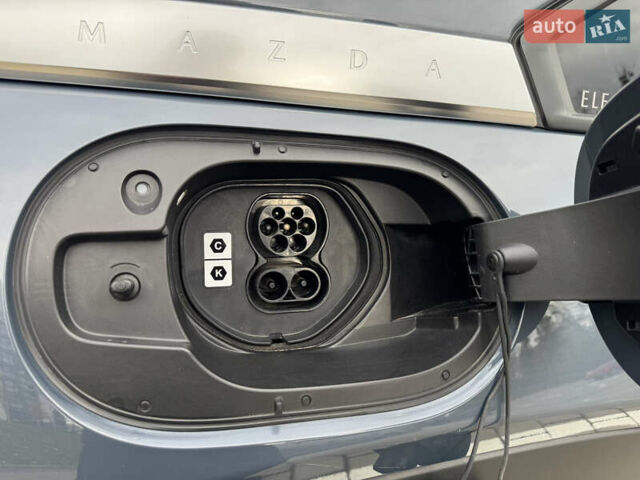 Серый Мазда MX-30, объемом двигателя 0 л и пробегом 43 тыс. км за 14499 $, фото 88 на Automoto.ua