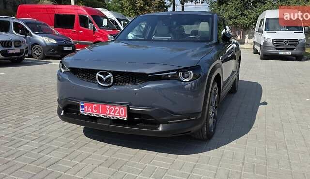 Сірий Мазда MX-30, об'ємом двигуна 0 л та пробігом 57 тис. км за 14777 $, фото 46 на Automoto.ua