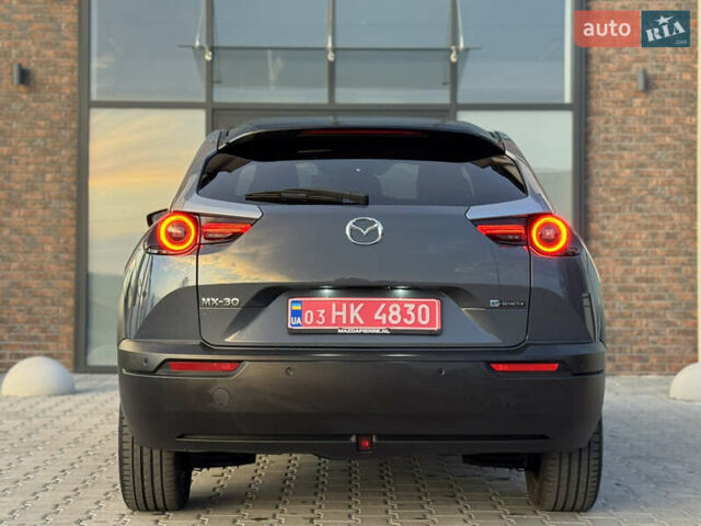 Серый Мазда MX-30, объемом двигателя 0 л и пробегом 89 тыс. км за 13400 $, фото 16 на Automoto.ua