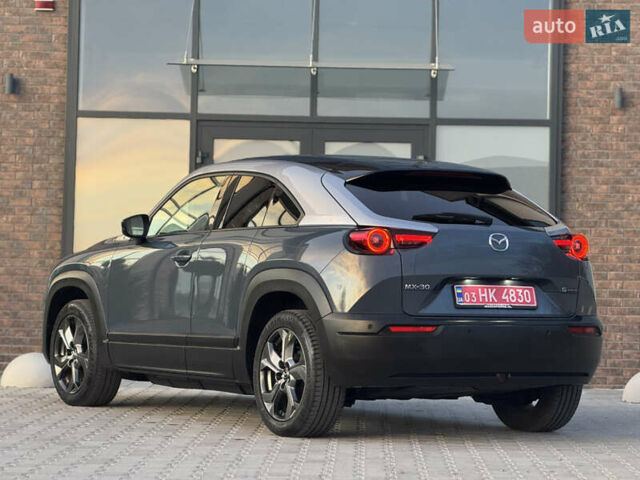 Серый Мазда MX-30, объемом двигателя 0 л и пробегом 89 тыс. км за 13400 $, фото 3 на Automoto.ua