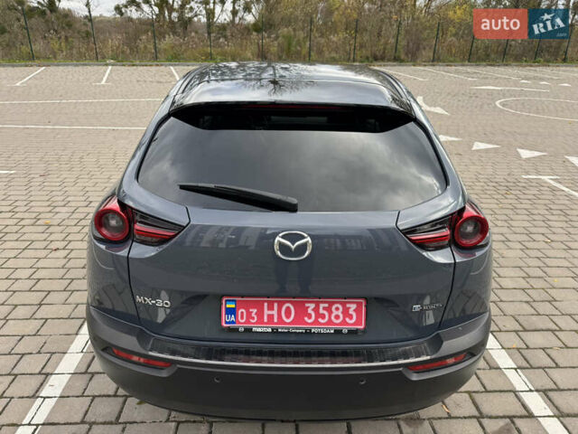 Серый Мазда MX-30, объемом двигателя 0 л и пробегом 43 тыс. км за 14499 $, фото 13 на Automoto.ua