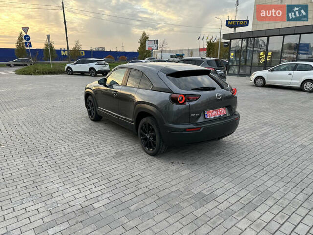 Серый Мазда MX-30, объемом двигателя 0 л и пробегом 39 тыс. км за 14900 $, фото 3 на Automoto.ua