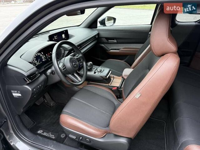 Серый Мазда MX-30, объемом двигателя 0 л и пробегом 22 тыс. км за 15200 $, фото 26 на Automoto.ua