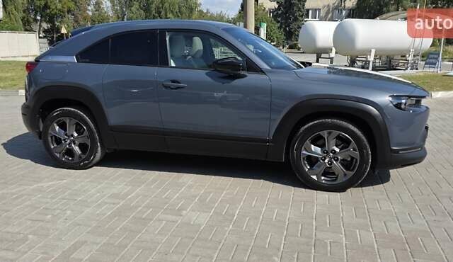 Сірий Мазда MX-30, об'ємом двигуна 0 л та пробігом 57 тис. км за 14777 $, фото 16 на Automoto.ua
