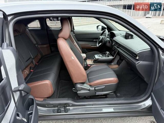 Серый Мазда MX-30, объемом двигателя 0 л и пробегом 22 тыс. км за 15200 $, фото 34 на Automoto.ua