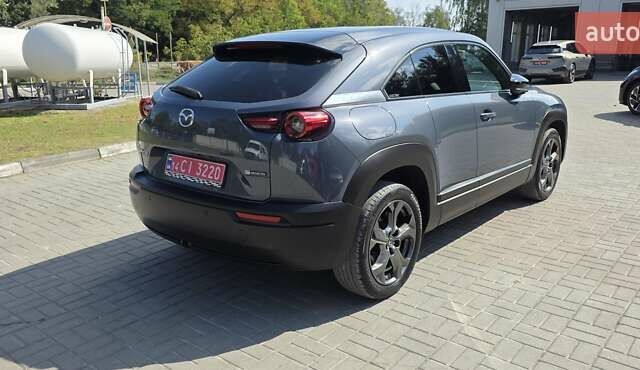 Сірий Мазда MX-30, об'ємом двигуна 0 л та пробігом 57 тис. км за 14777 $, фото 25 на Automoto.ua