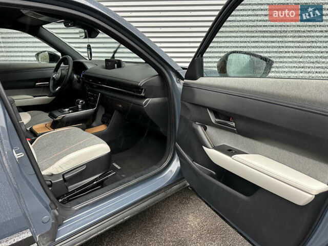 Серый Мазда MX-30, объемом двигателя 0 л и пробегом 85 тыс. км за 14500 $, фото 20 на Automoto.ua