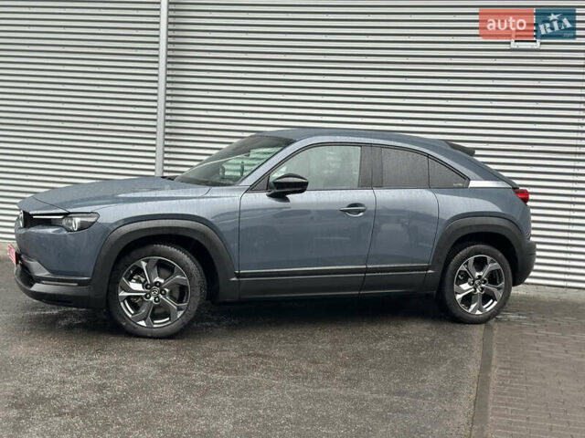 Серый Мазда MX-30, объемом двигателя 0 л и пробегом 85 тыс. км за 14500 $, фото 4 на Automoto.ua