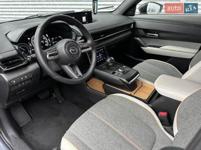 Серый Мазда MX-30, объемом двигателя 0 л и пробегом 85 тыс. км за 14500 $, фото 49 на Automoto.ua
