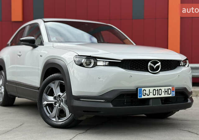 Серый Мазда MX-30, объемом двигателя 0 л и пробегом 35 тыс. км за 16100 $, фото 7 на Automoto.ua