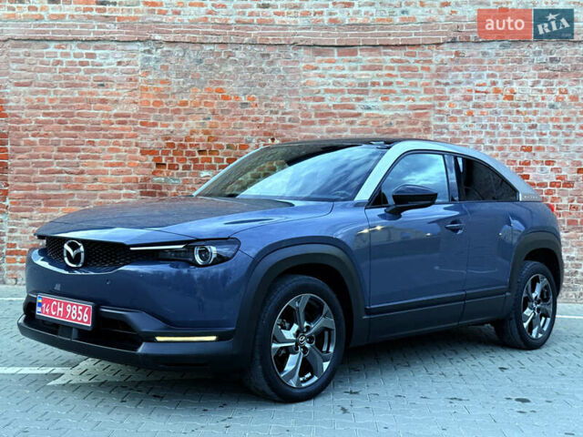 Синий Мазда MX-30, объемом двигателя 0 л и пробегом 55 тыс. км за 14750 $, фото 6 на Automoto.ua