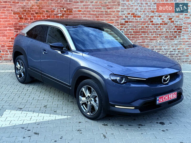 Синий Мазда MX-30, объемом двигателя 0 л и пробегом 55 тыс. км за 14750 $, фото 8 на Automoto.ua