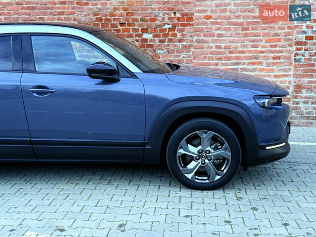 Синий Мазда MX-30, объемом двигателя 0 л и пробегом 55 тыс. км за 14750 $, фото 20 на Automoto.ua