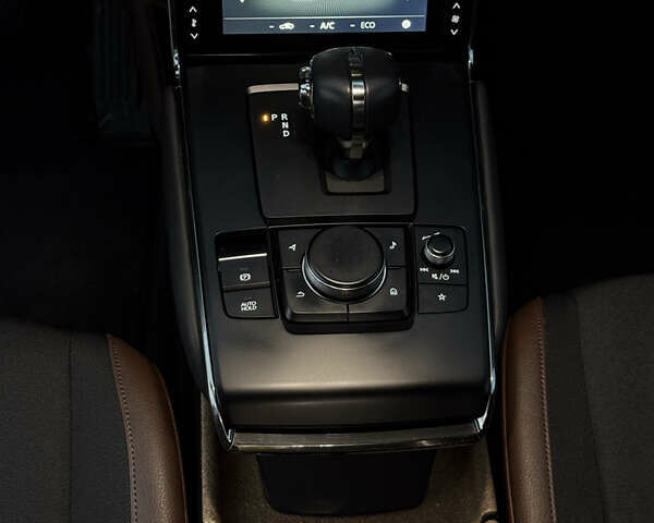 Синий Мазда MX-30, объемом двигателя 0 л и пробегом 55 тыс. км за 14750 $, фото 36 на Automoto.ua