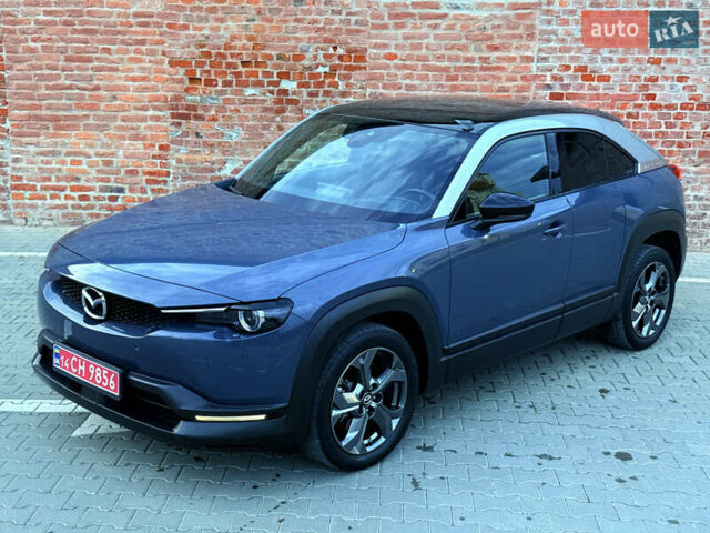 Синий Мазда MX-30, объемом двигателя 0 л и пробегом 55 тыс. км за 14750 $, фото 5 на Automoto.ua