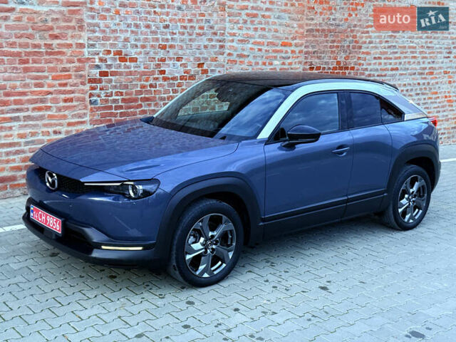 Синий Мазда MX-30, объемом двигателя 0 л и пробегом 55 тыс. км за 14750 $, фото 10 на Automoto.ua