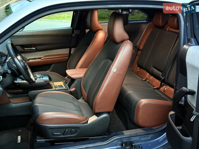 Синий Мазда MX-30, объемом двигателя 0 л и пробегом 55 тыс. км за 14750 $, фото 39 на Automoto.ua
