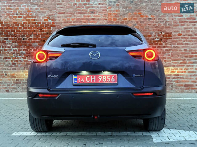 Синий Мазда MX-30, объемом двигателя 0 л и пробегом 55 тыс. км за 14750 $, фото 28 на Automoto.ua