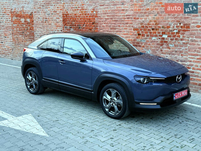 Синий Мазда MX-30, объемом двигателя 0 л и пробегом 55 тыс. км за 14750 $, фото 9 на Automoto.ua