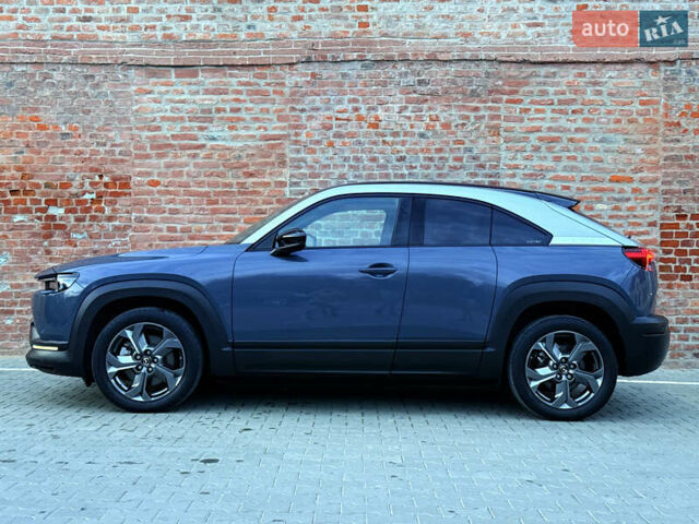 Синий Мазда MX-30, объемом двигателя 0 л и пробегом 55 тыс. км за 14750 $, фото 15 на Automoto.ua