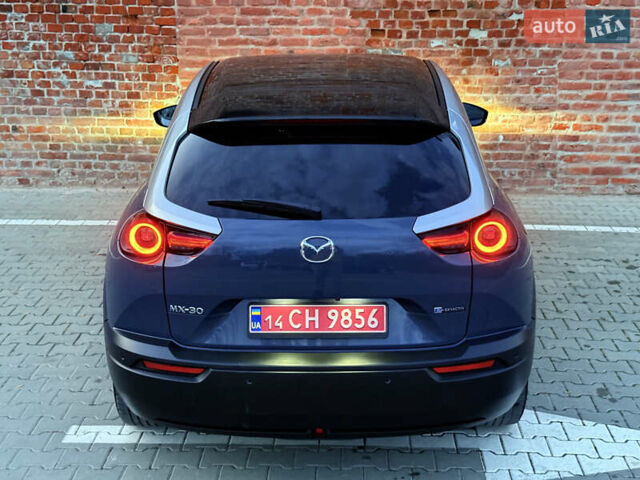 Синий Мазда MX-30, объемом двигателя 0 л и пробегом 55 тыс. км за 14750 $, фото 27 на Automoto.ua