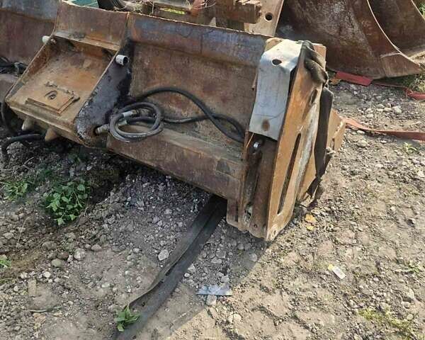 Желтый Мекалак 12MXT, объемом двигателя 3.2 л и пробегом 1 тыс. км за 37000 $, фото 32 на Automoto.ua