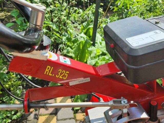 Красный Meccanica Benassi РЛ, объемом двигателя 0 л и пробегом 10 тыс. км за 25000 $, фото 10 на Automoto.ua