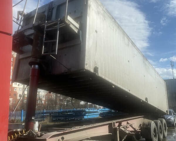 Красный Майрлинг МСК, объемом двигателя 0 л и пробегом 100 тыс. км за 12300 $, фото 4 на Automoto.ua