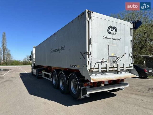 Красный Менчи СА, объемом двигателя 0 л и пробегом 100 тыс. км за 23500 $, фото 51 на Automoto.ua