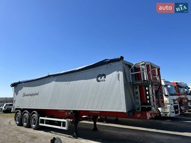 Красный Менчи СА, объемом двигателя 0 л и пробегом 100 тыс. км за 23500 $, фото 62 на Automoto.ua