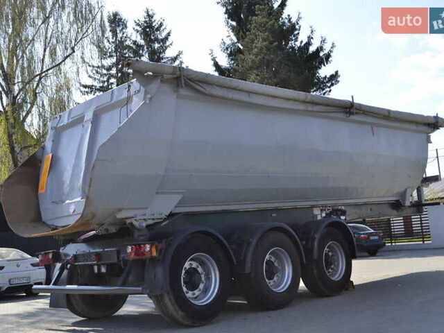 Сірий Менчі СА, об'ємом двигуна 0 л та пробігом 111 тис. км за 14500 $, фото 7 на Automoto.ua