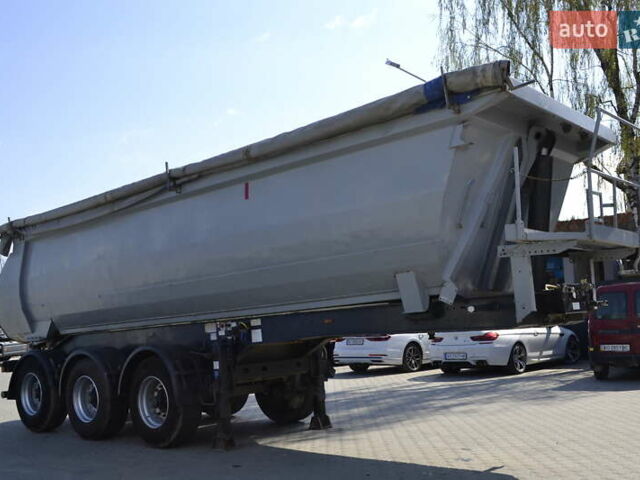 Сірий Менчі СА, об'ємом двигуна 0 л та пробігом 111 тис. км за 14500 $, фото 5 на Automoto.ua