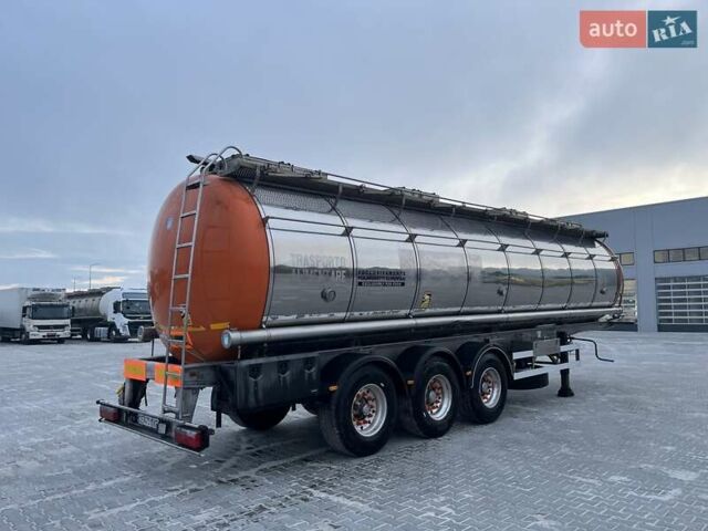 Серый Менчи СЛ, объемом двигателя 0 л и пробегом 0 тыс. км за 27008 $, фото 9 на Automoto.ua