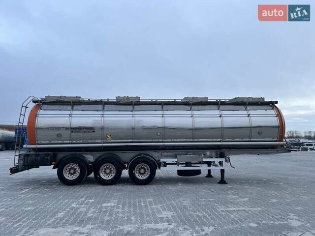 Серый Менчи СЛ, объемом двигателя 0 л и пробегом 0 тыс. км за 27008 $, фото 10 на Automoto.ua