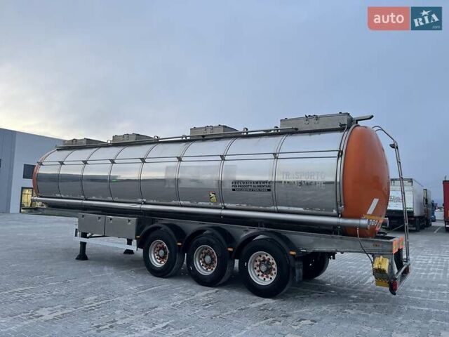 Серый Менчи СЛ, объемом двигателя 0 л и пробегом 0 тыс. км за 27008 $, фото 4 на Automoto.ua