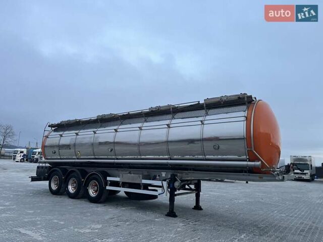 Серый Менчи СЛ, объемом двигателя 0 л и пробегом 0 тыс. км за 27008 $, фото 11 на Automoto.ua