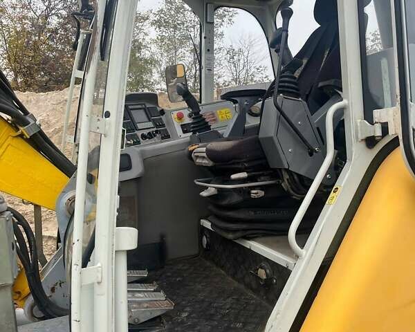 Мензи Мак A91, объемом двигателя 4.7 л и пробегом 0 тыс. км за 120000 $, фото 2 на Automoto.ua