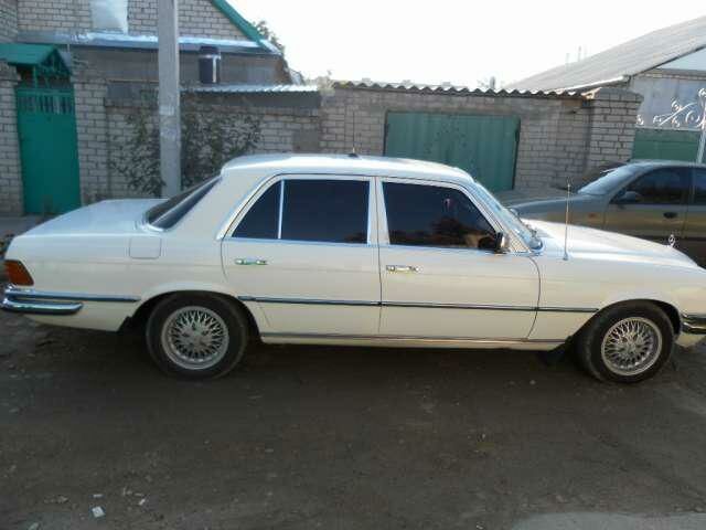 Белый Мерседес 1831, объемом двигателя 2.8 л и пробегом 226 тыс. км за 7000 $, фото 2 на Automoto.ua