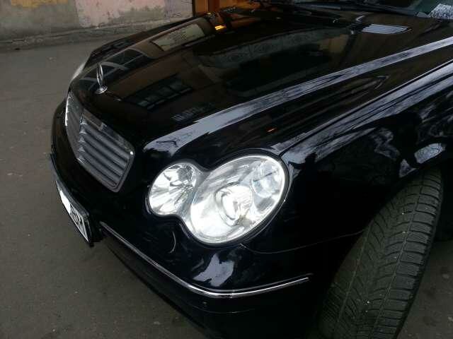Черный Мерседес 1831, объемом двигателя 1.8 л и пробегом 220 тыс. км за 13900 $, фото 1 на Automoto.ua