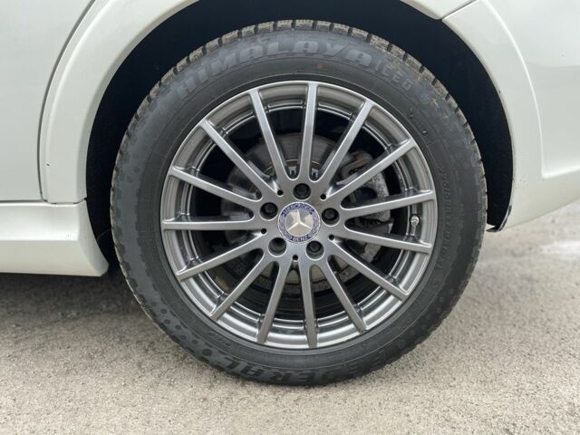 Белый Мерседес 190, объемом двигателя 0 л и пробегом 120 тыс. км за 13500 $, фото 10 на Automoto.ua