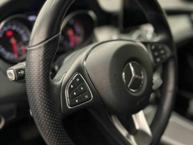 Білий Мерседес 190, об'ємом двигуна 1.6 л та пробігом 146 тис. км за 21500 $, фото 2 на Automoto.ua