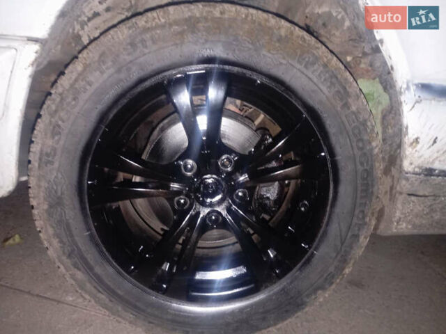 Білий Мерседес 190, об'ємом двигуна 2 л та пробігом 170 тис. км за 1499 $, фото 8 на Automoto.ua