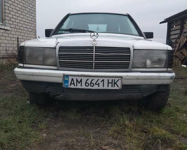 Білий Мерседес 190, об'ємом двигуна 2 л та пробігом 280 тис. км за 1700 $, фото 1 на Automoto.ua