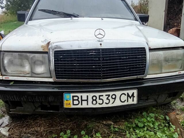 Білий Мерседес 190, об'ємом двигуна 2 л та пробігом 120 тис. км за 716 $, фото 10 на Automoto.ua