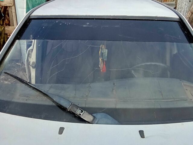 Білий Мерседес 190, об'ємом двигуна 2 л та пробігом 120 тис. км за 716 $, фото 3 на Automoto.ua