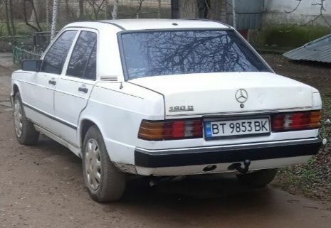 Білий Мерседес 190, об'ємом двигуна 2 л та пробігом 500 тис. км за 1560 $, фото 7 на Automoto.ua