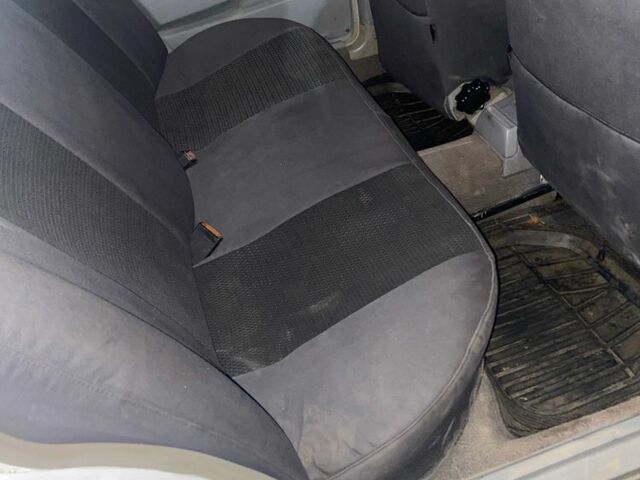 Білий Мерседес 190, об'ємом двигуна 2 л та пробігом 400 тис. км за 1100 $, фото 7 на Automoto.ua