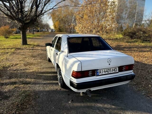Білий Мерседес 190, об'ємом двигуна 2 л та пробігом 69 тис. км за 1350 $, фото 6 на Automoto.ua