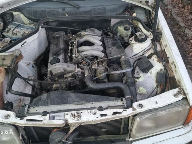 Білий Мерседес 190, об'ємом двигуна 2 л та пробігом 1 тис. км за 2500 $, фото 5 на Automoto.ua