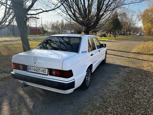 Білий Мерседес 190, об'ємом двигуна 2 л та пробігом 69 тис. км за 1350 $, фото 4 на Automoto.ua